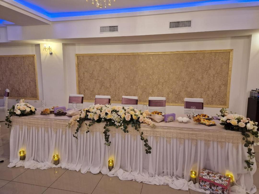 Hotel Rao Kaloşvar Dış mekan fotoğraf