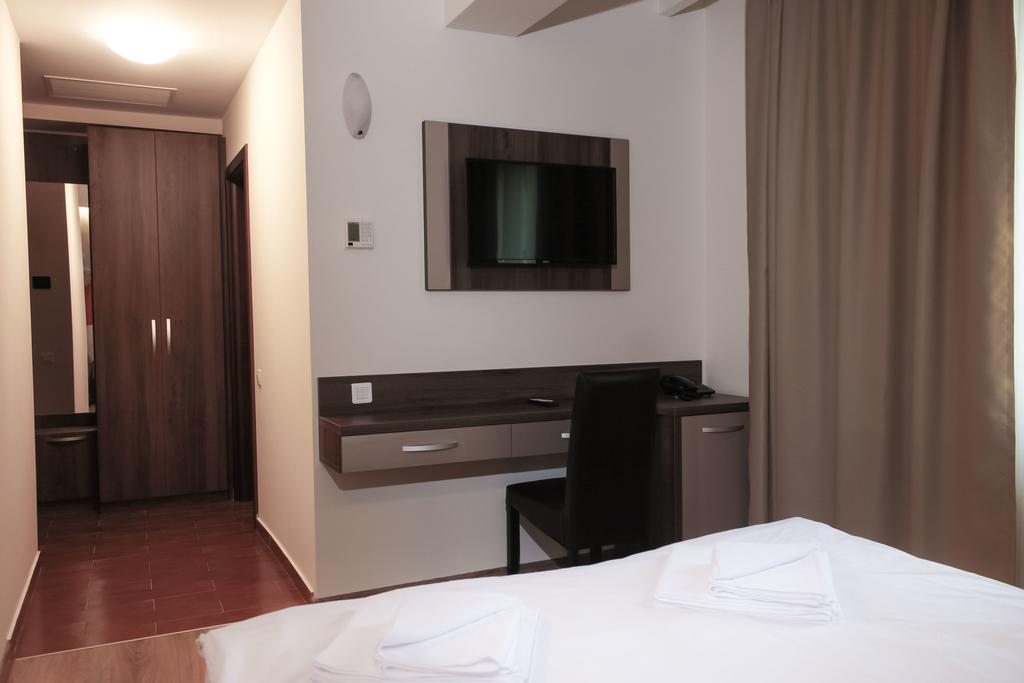 Hotel Rao Kaloşvar Dış mekan fotoğraf